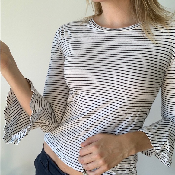 Striped Bell-sleeve 3/4 sleeve Top from Ami Style - Picture 1 of 4